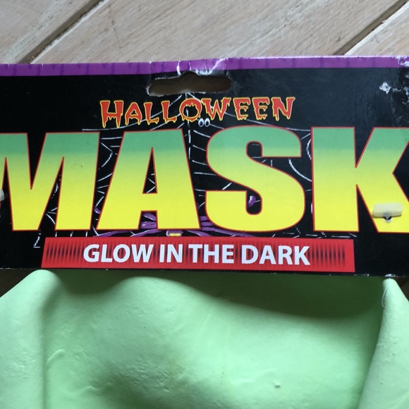 - NWT ogre/demon Halloween mask - Picture 2 of 6